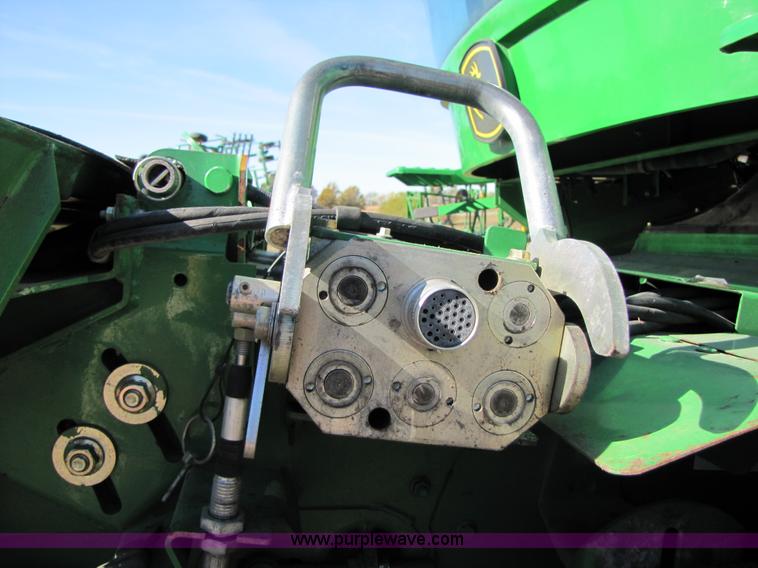image for item A4615 2005 John Deere 9760 STS RWA combine