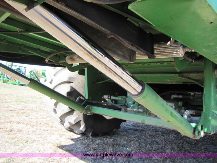 image for item A4615 2005 John Deere 9760 STS RWA combine