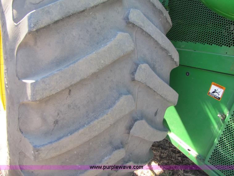 image for item A4615 2005 John Deere 9760 STS RWA combine