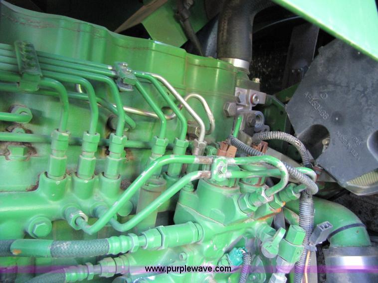 image for item A4615 2005 John Deere 9760 STS RWA combine
