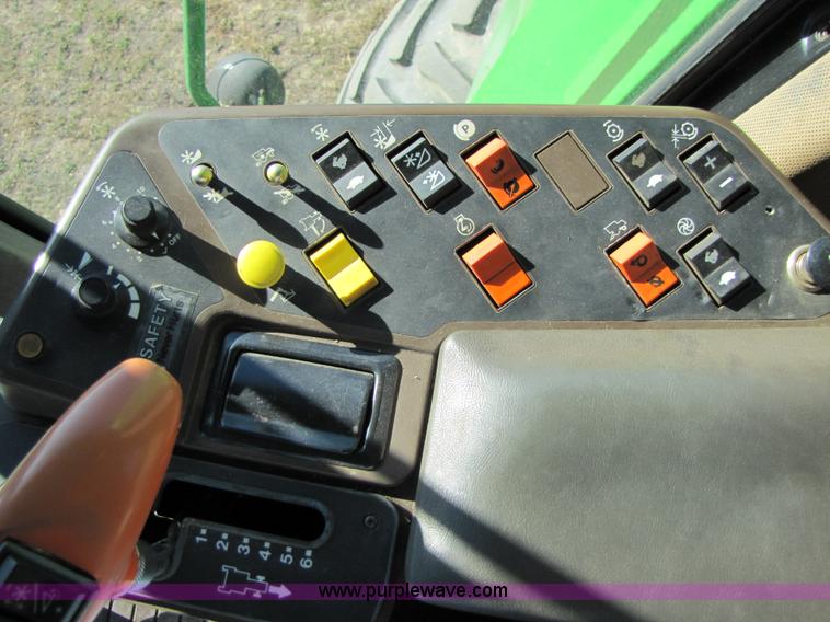 image for item A4616 1990 John Deere 9600 RWA combine