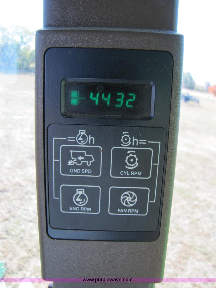 image for item A4616 1990 John Deere 9600 RWA combine