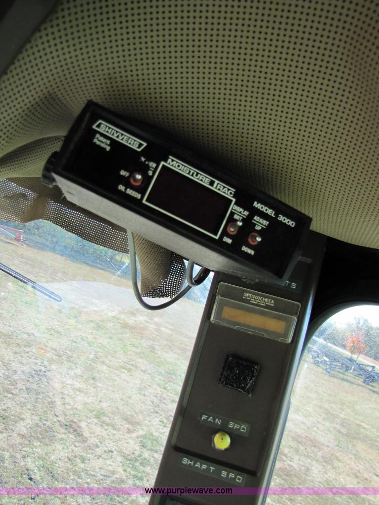 image for item A4616 1990 John Deere 9600 RWA combine