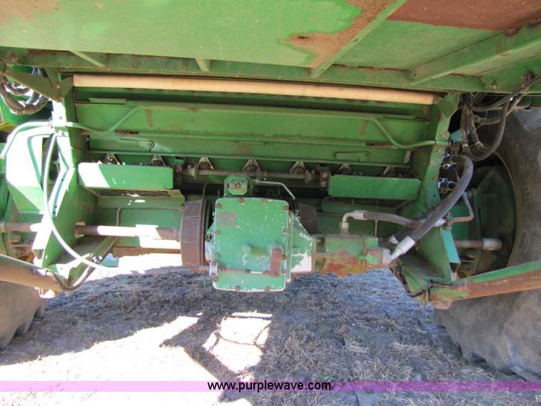 image for item A4616 1990 John Deere 9600 RWA combine