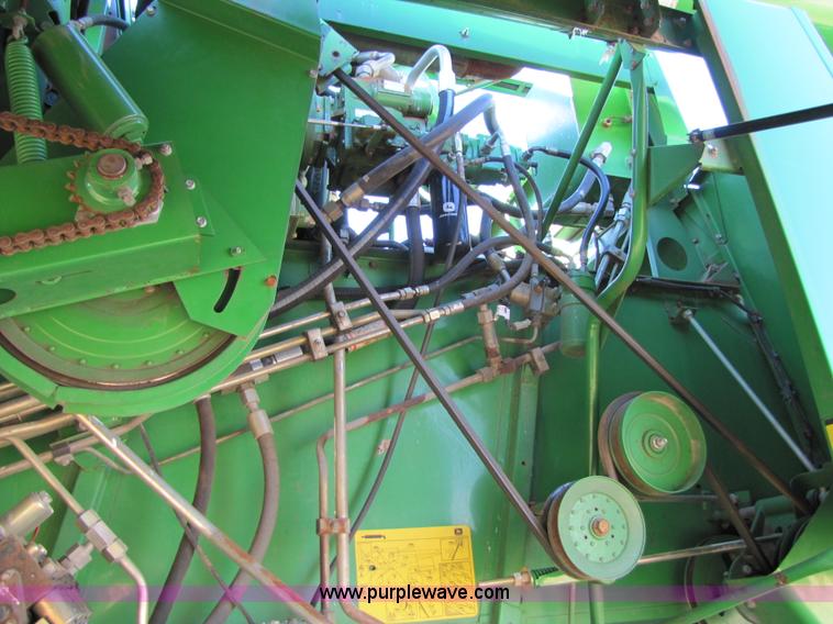 image for item A4616 1990 John Deere 9600 RWA combine