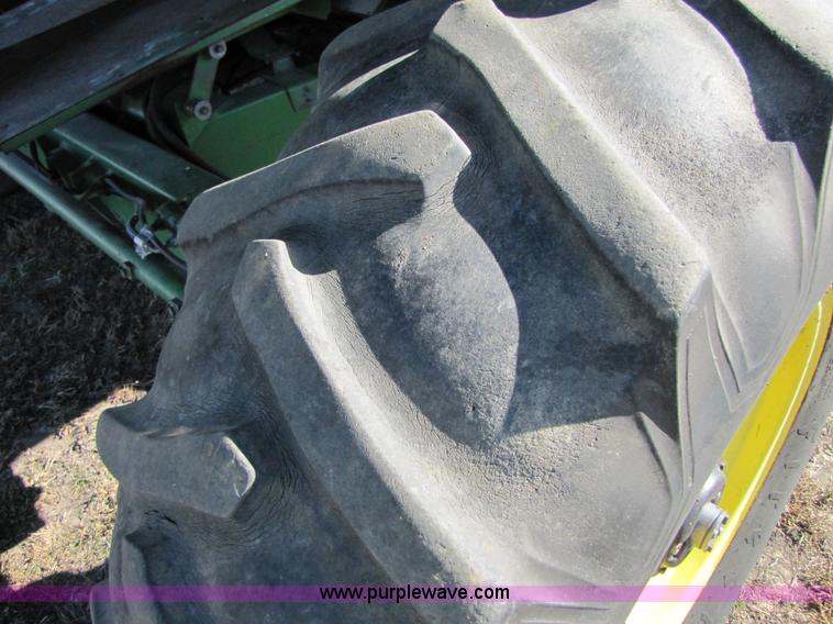 image for item A4616 1990 John Deere 9600 RWA combine
