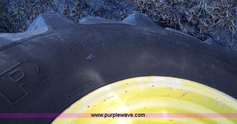 image for item A4616 1990 John Deere 9600 RWA combine