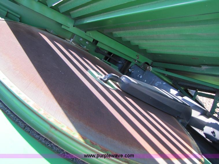 image for item A4616 1990 John Deere 9600 RWA combine