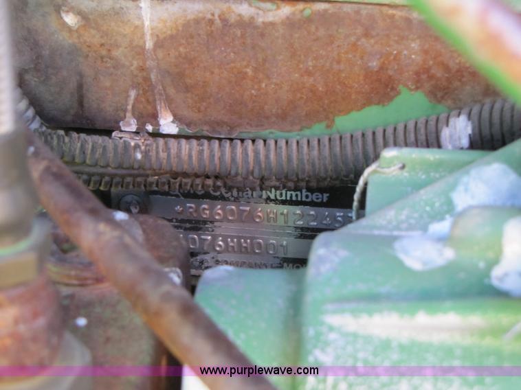 image for item A4616 1990 John Deere 9600 RWA combine