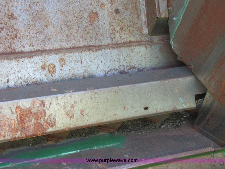 image for item A4616 1990 John Deere 9600 RWA combine