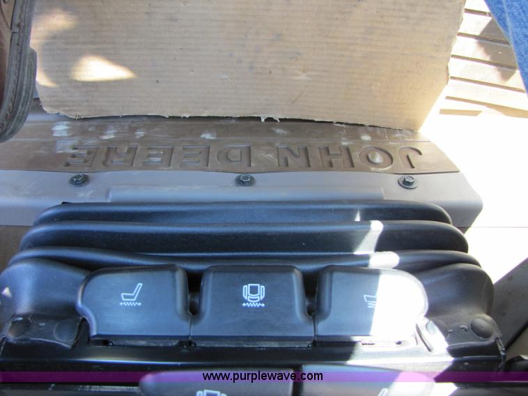 image for item A4618 2009 John Deere 7330 Premium MFWD tractor