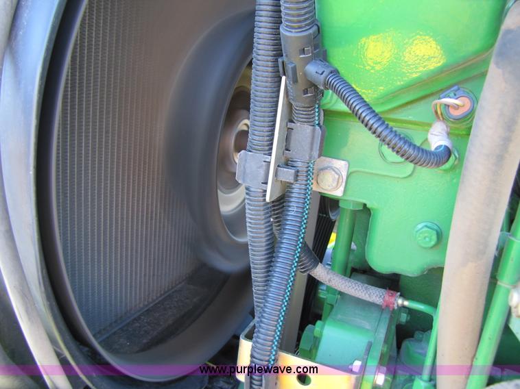 image for item A4618 2009 John Deere 7330 Premium MFWD tractor