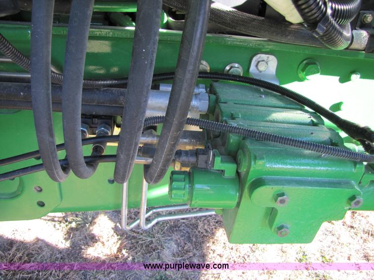 image for item A4618 2009 John Deere 7330 Premium MFWD tractor