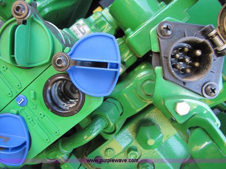 image for item A4618 2009 John Deere 7330 Premium MFWD tractor