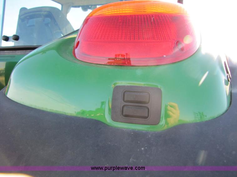 image for item A4618 2009 John Deere 7330 Premium MFWD tractor