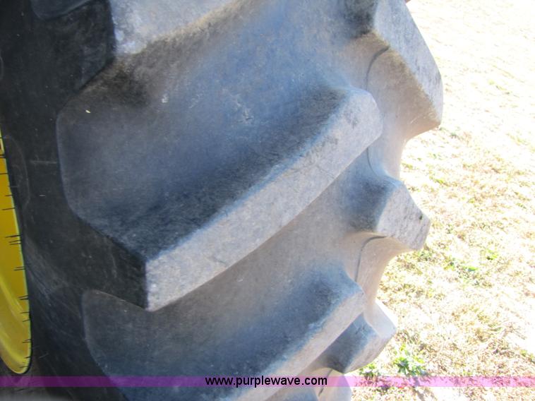 image for item A4618 2009 John Deere 7330 Premium MFWD tractor