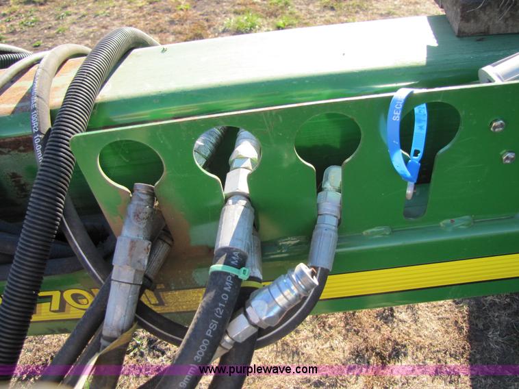 image for item A4619 2007 John Deere 1770NT 16 row planter