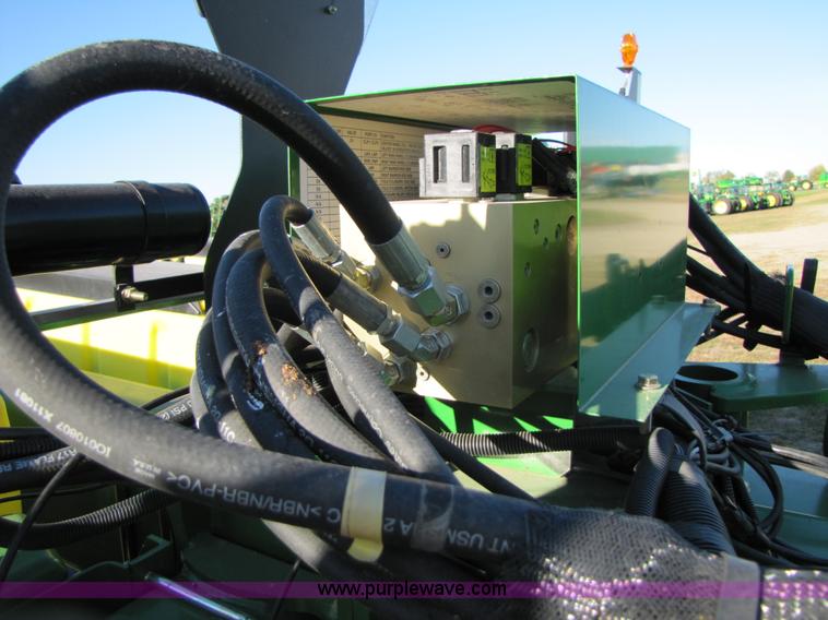 image for item A4619 2007 John Deere 1770NT 16 row planter