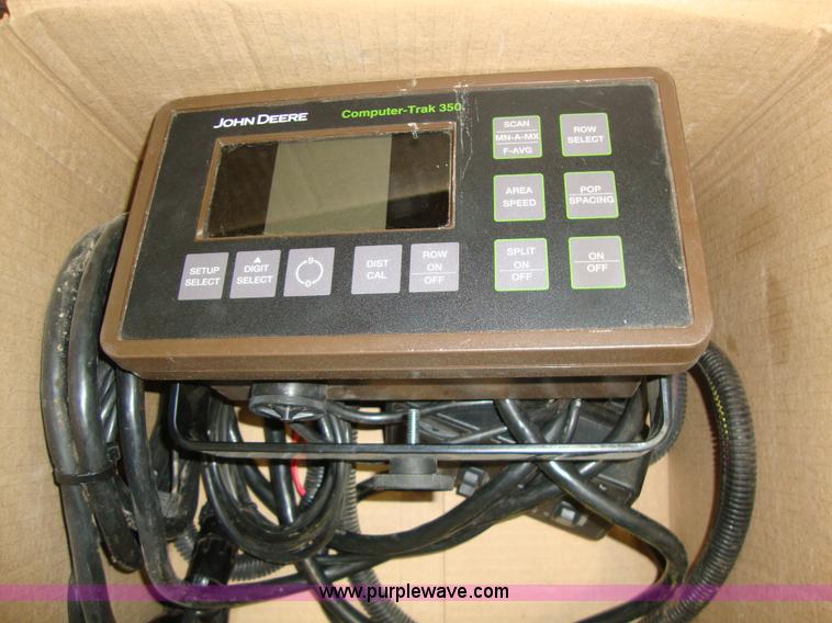 image for item A4619 2007 John Deere 1770NT 16 row planter