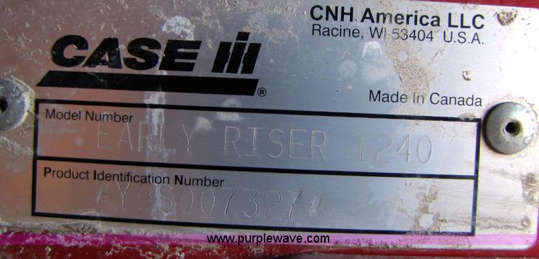 image for item A4620 2009 Case IH 1240 16/31 split row planter