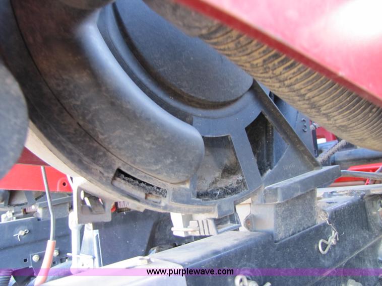 image for item A4620 2009 Case IH 1240 16/31 split row planter