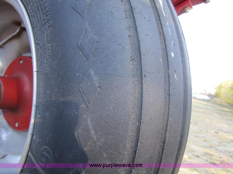 image for item A4620 2009 Case IH 1240 16/31 split row planter