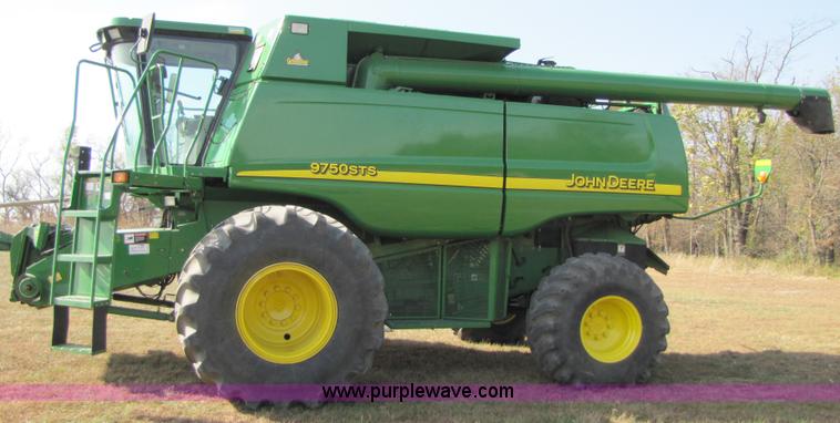 image for item A5165 2002 John Deere 9750 STS RWA combine