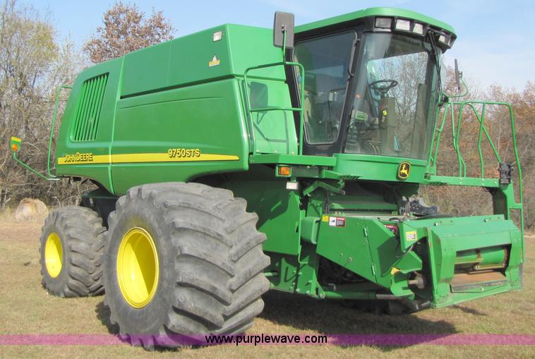 image for item A5165 2002 John Deere 9750 STS RWA combine