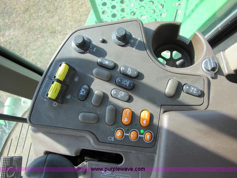 image for item A5165 2002 John Deere 9750 STS RWA combine