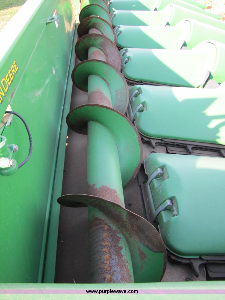 image for item A5167 2001 John Deere 1293 12 row corn head