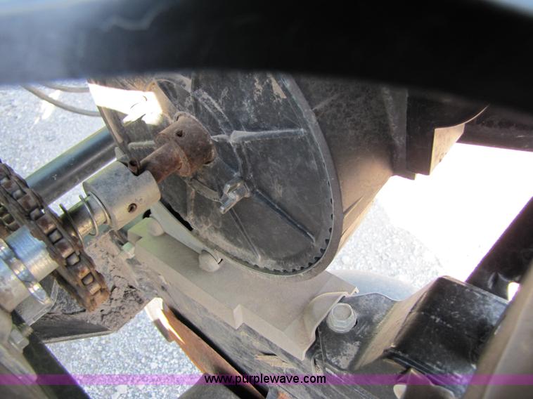 image for item B2000 2006 John Deere DB60 36 row planter