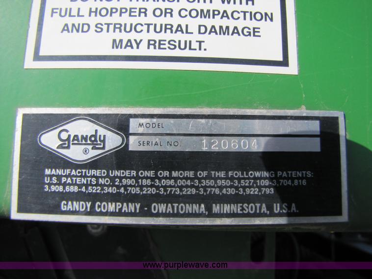 image for item B2000 2006 John Deere DB60 36 row planter