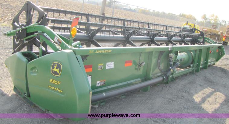 image for item B2001 2007 John Deere 630F HydraFlex 30' flex head