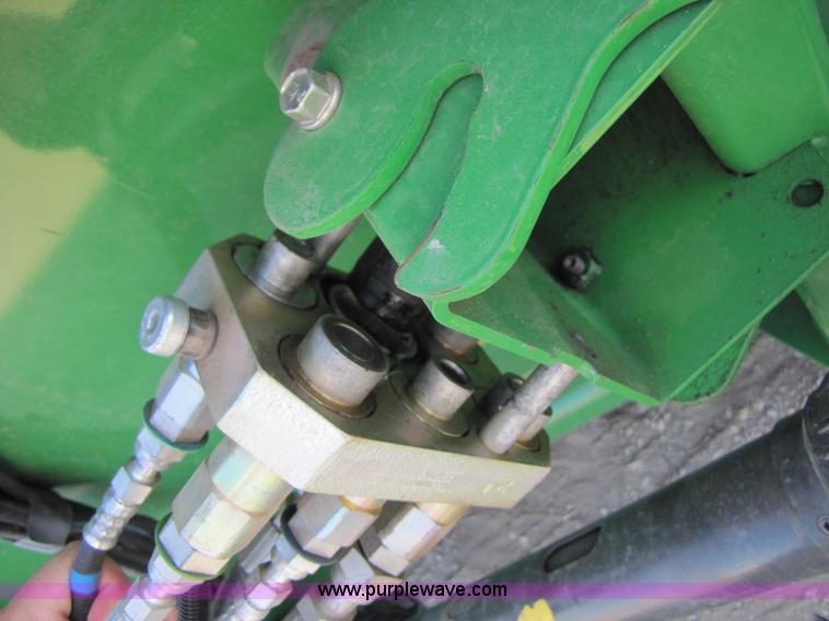 image for item B2001 2007 John Deere 630F HydraFlex 30' flex head