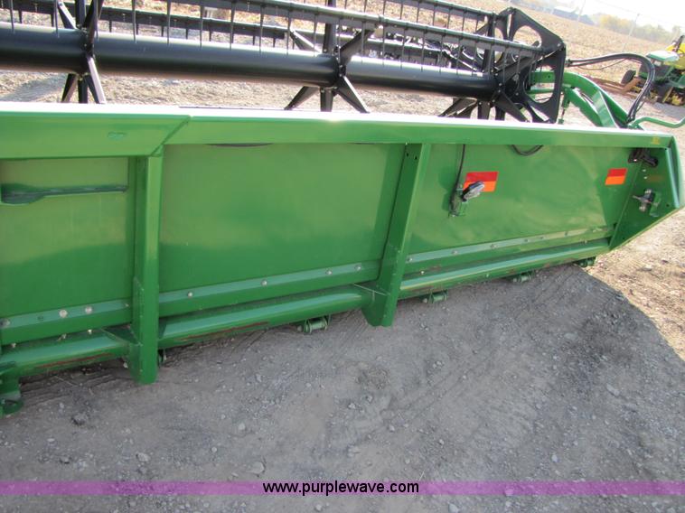 image for item B2001 2007 John Deere 630F HydraFlex 30' flex head