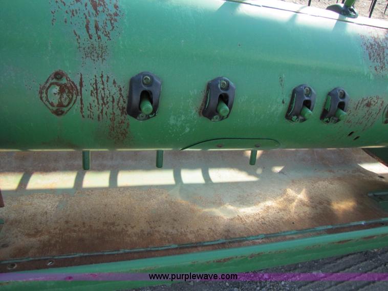 image for item B2001 2007 John Deere 630F HydraFlex 30' flex head