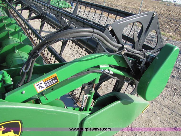 image for item B2001 2007 John Deere 630F HydraFlex 30' flex head