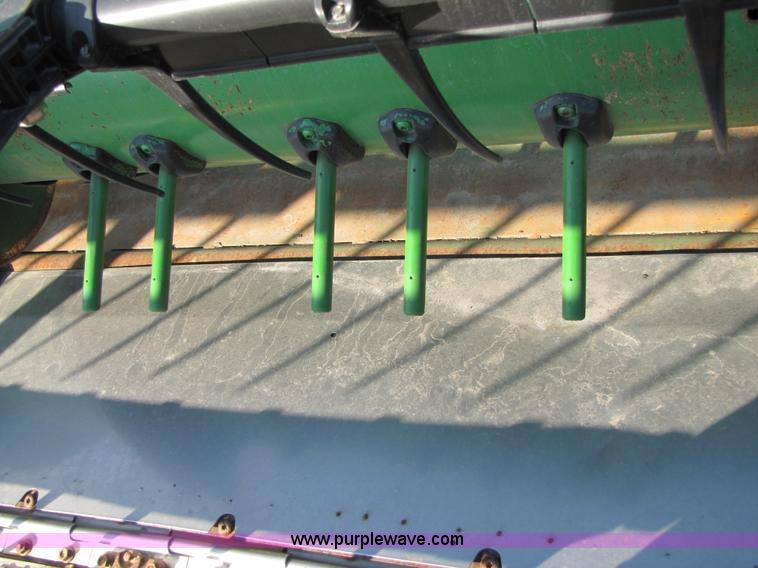 image for item B2001 2007 John Deere 630F HydraFlex 30' flex head