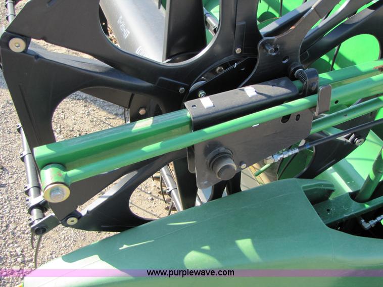 image for item B2001 2007 John Deere 630F HydraFlex 30' flex head