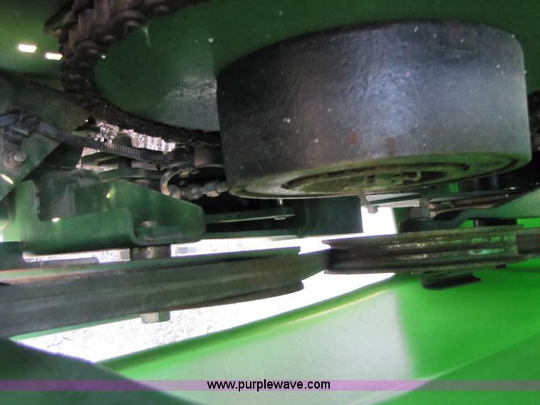 image for item B2001 2007 John Deere 630F HydraFlex 30' flex head