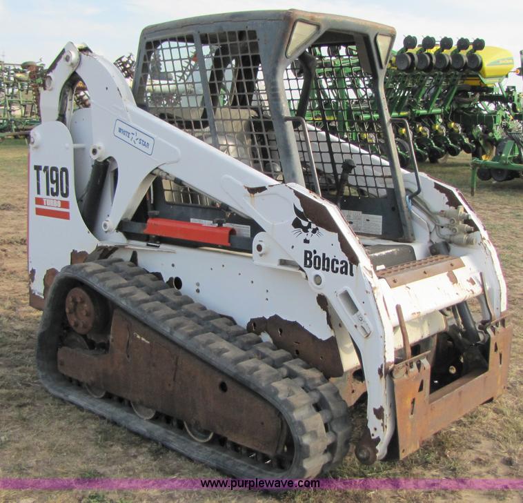 image for item B2006 2003 Bobcat T190 skid steer