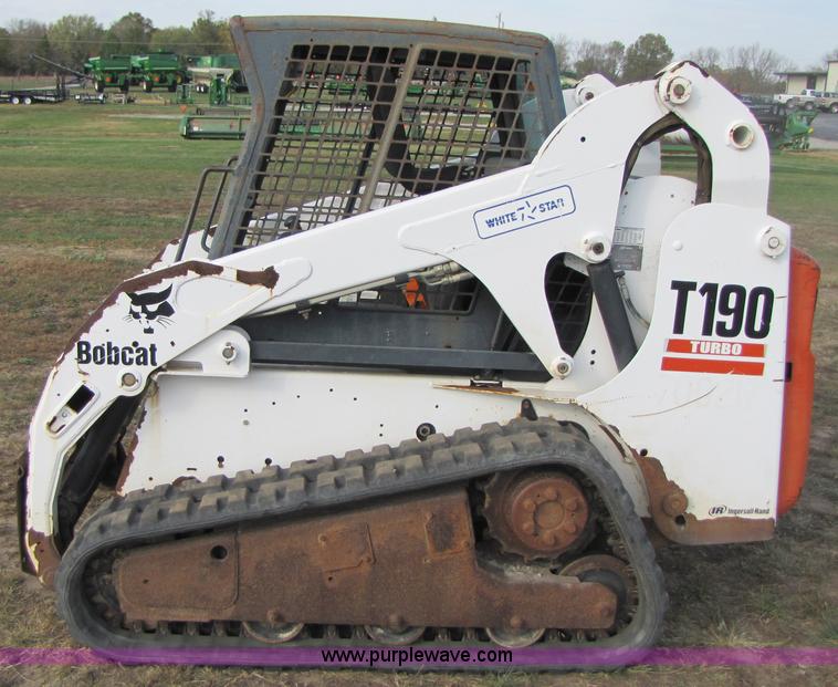image for item B2006 2003 Bobcat T190 skid steer