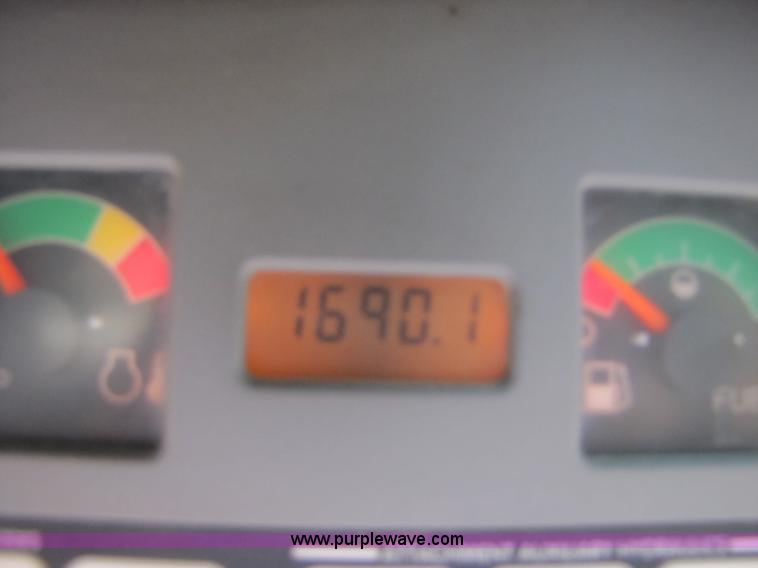 image for item B2006 2003 Bobcat T190 skid steer