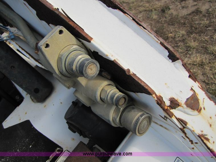 image for item B2006 2003 Bobcat T190 skid steer