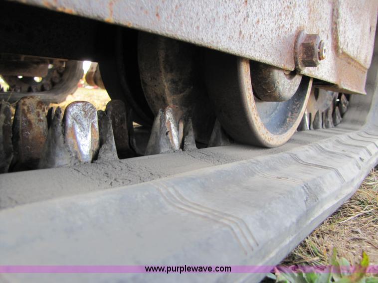 image for item B2006 2003 Bobcat T190 skid steer