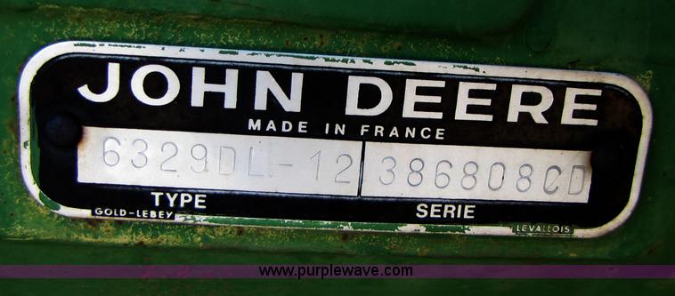 image for item B2016 1977 John Deere 2840 tractor