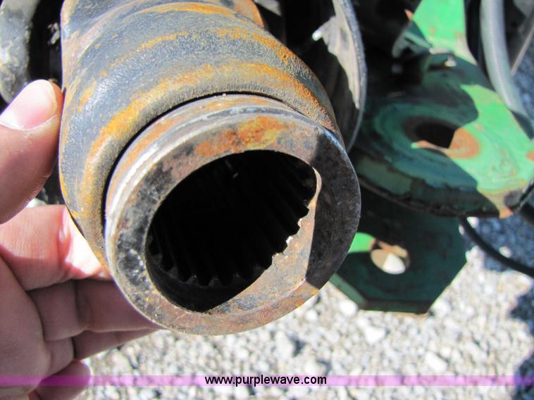 image for item B2017 2002 John Deere 567 round baler