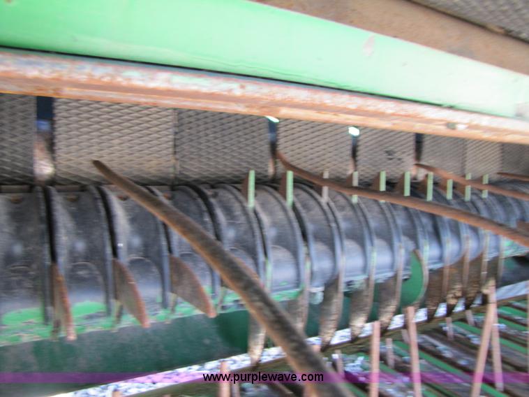 image for item B2017 2002 John Deere 567 round baler