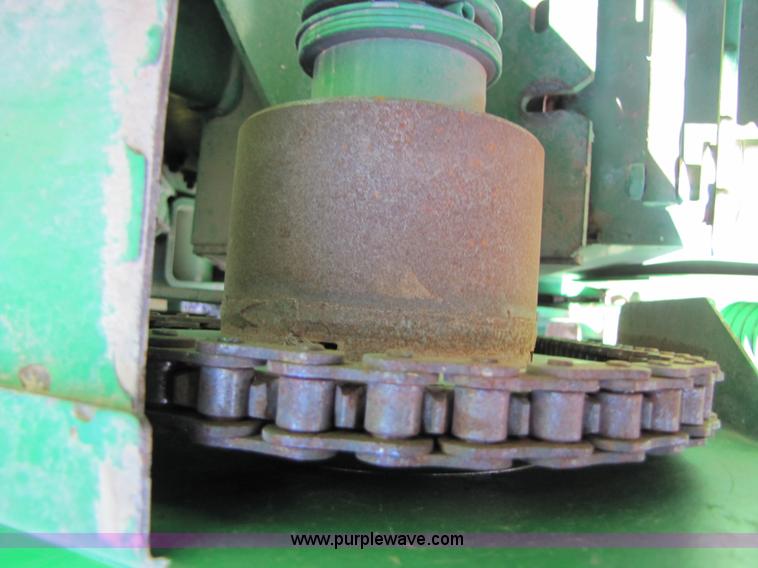 image for item B2017 2002 John Deere 567 round baler