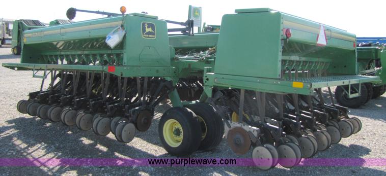 image for item B2018 1996 John Deere 455 35' grain drill